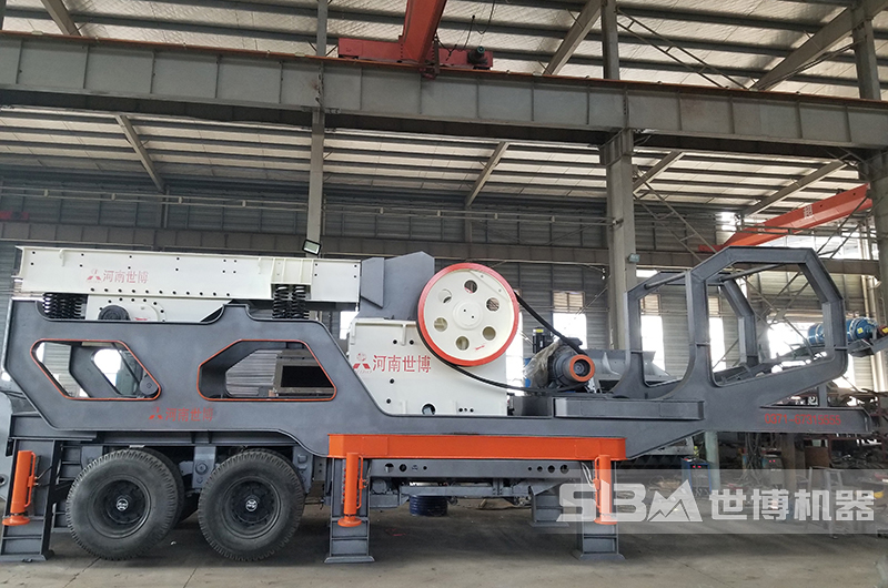 輪式移動(dòng)破石機(jī)車(chē)間