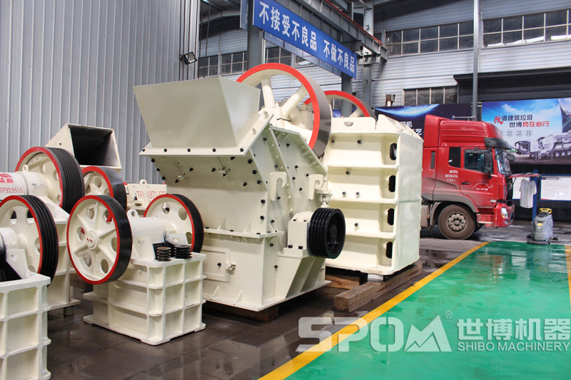 碎石頭機(jī)器，打石子機(jī)